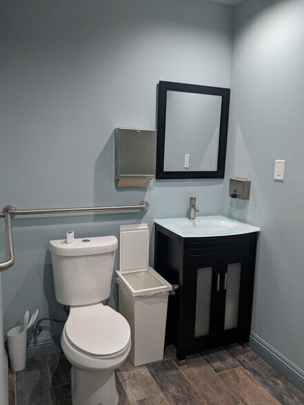 More Photos Of 16315 E Whittier Blvd, Whittier Medical For Lease