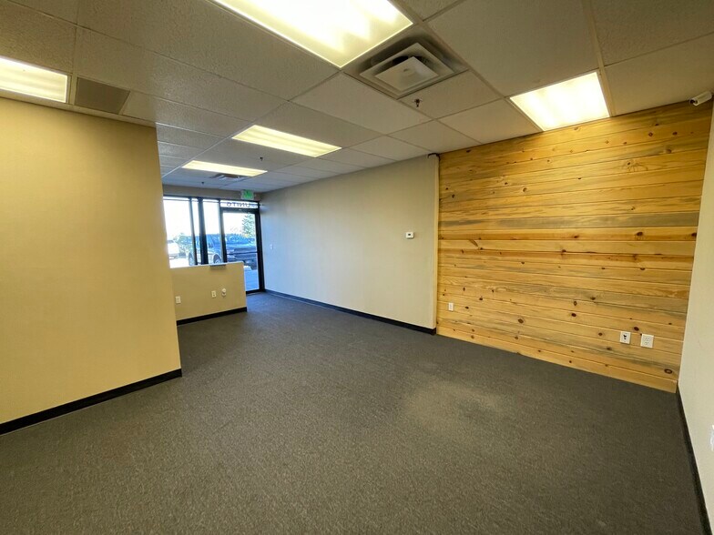 More Photos Of 12656 E Jamison Pl, Englewood Light Manufacturing For Lease