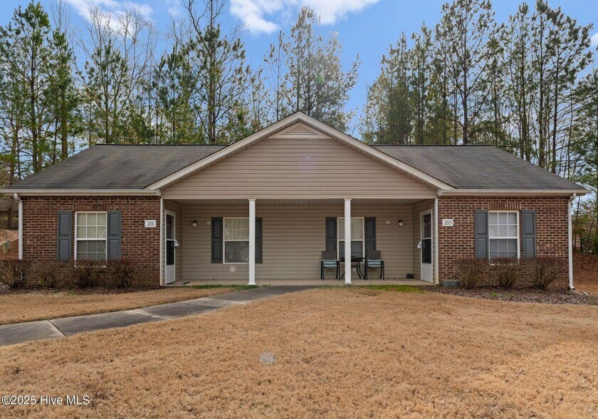 More Photos Of 202 Laurel Ave, Wadesboro Apartments For Sale