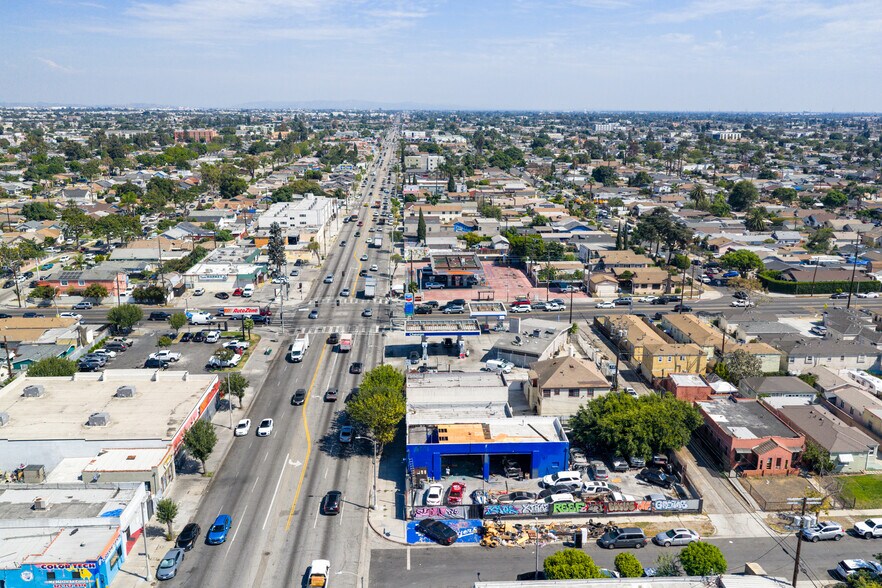 More Photos Of 1412 W Florence Ave, Los Angeles Apartments For Sale