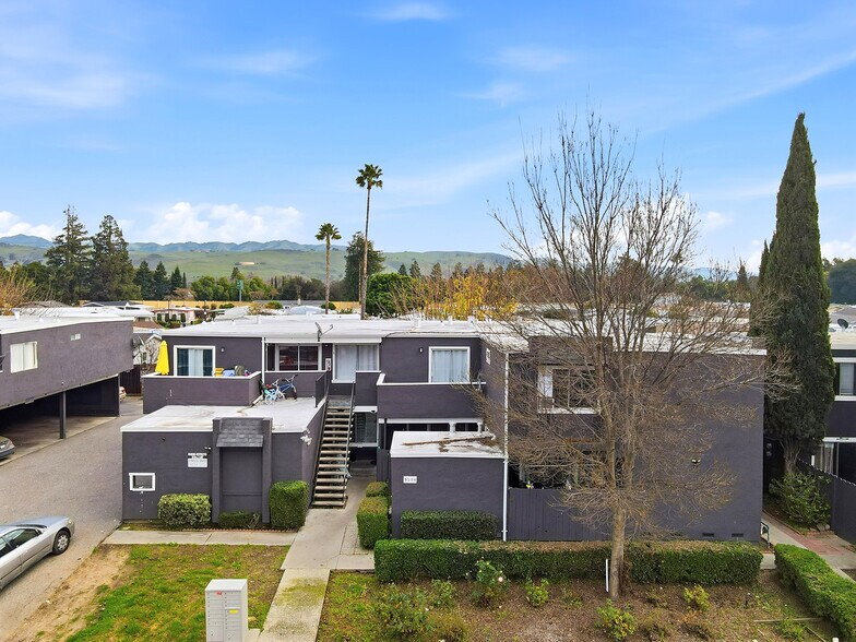 More Photos Of 5390 Carryback Ave, San Jose Apartments For Sale