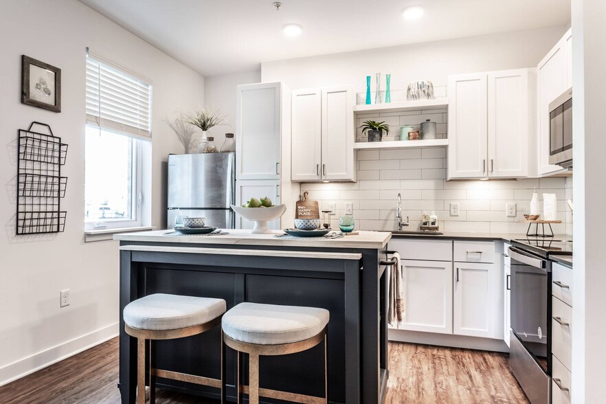 More Photos Of 1224 Prospect St, Indianapolis Apartments For Lease