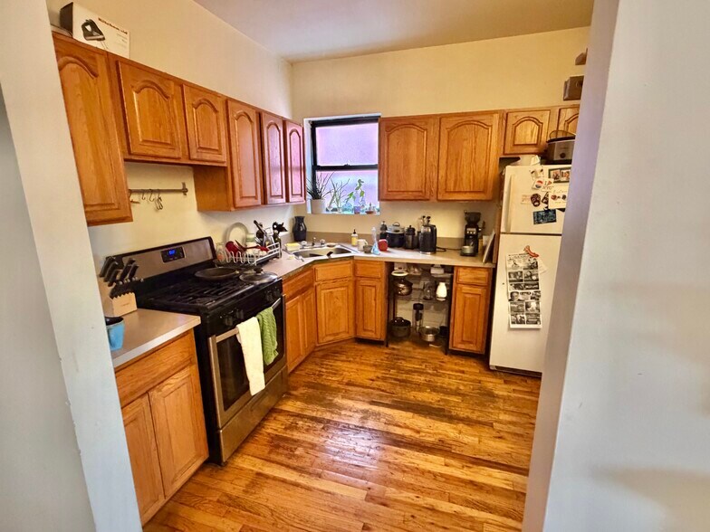 More Photos Of 498 Classon Ave, Brooklyn Apartments For Sale