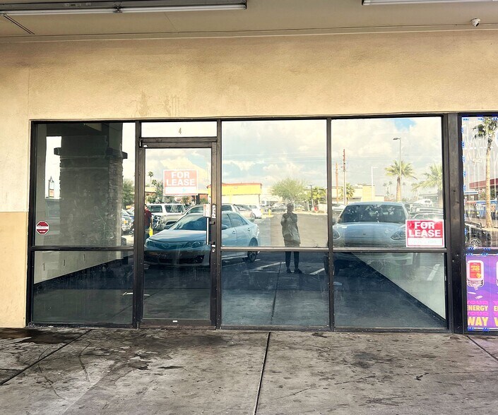 More Photos Of 4239-4339 W Mcdowell Rd, Phoenix Storefront For Lease