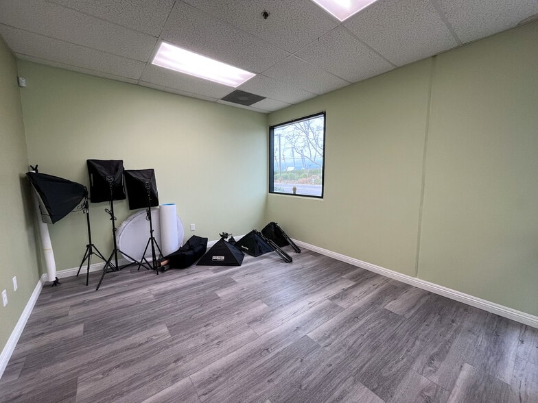 More Photos Of 9346 Galena St, Jurupa Valley Flex For Sale