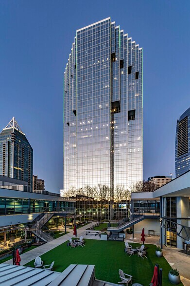 More Photos Of 3340 Peachtree Rd NE, Atlanta Office For Lease