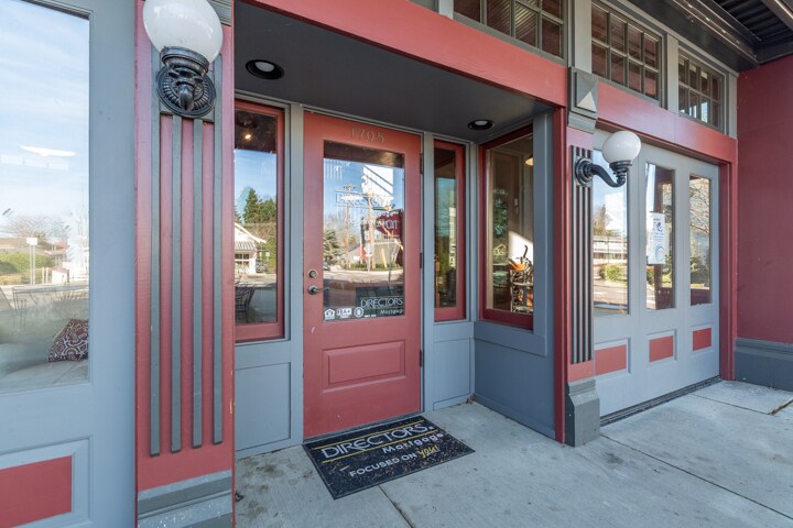 More Photos Of 1705-1717 Willamette Falls Dr, West Linn Storefront Retail Office For Lease