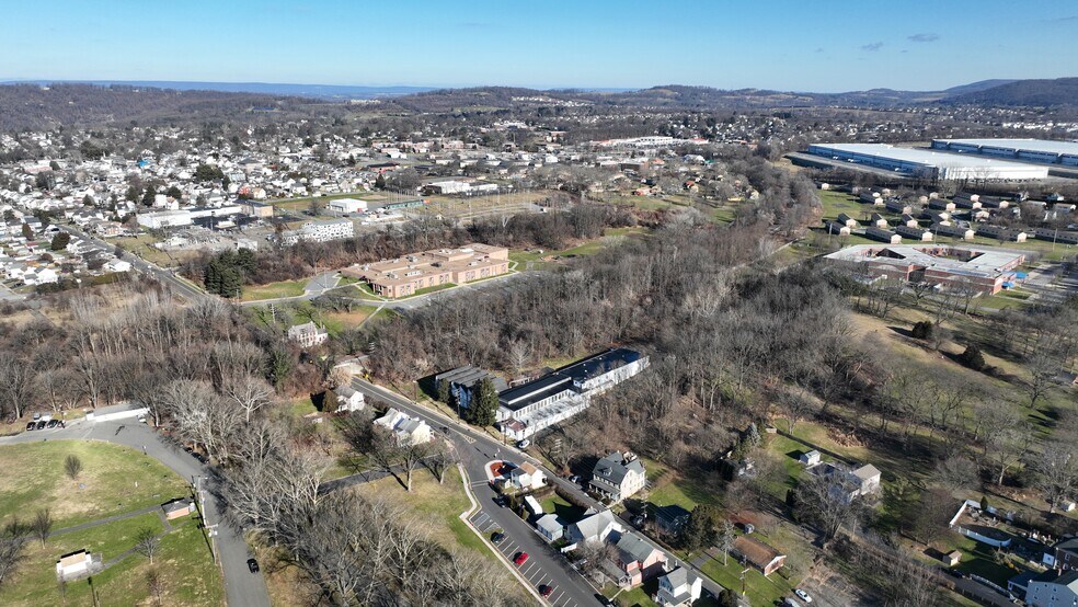 More Photos Of 555 Warren St, Phillipsburg Warehouse For Sale