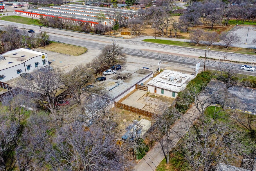 More Photos Of 7604 Baker Blvd, Richland Hills Freestanding For Sale