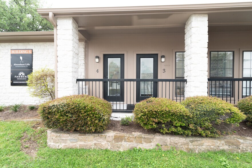 More Photos Of 13740 Research Blvd, Austin Office For Sale