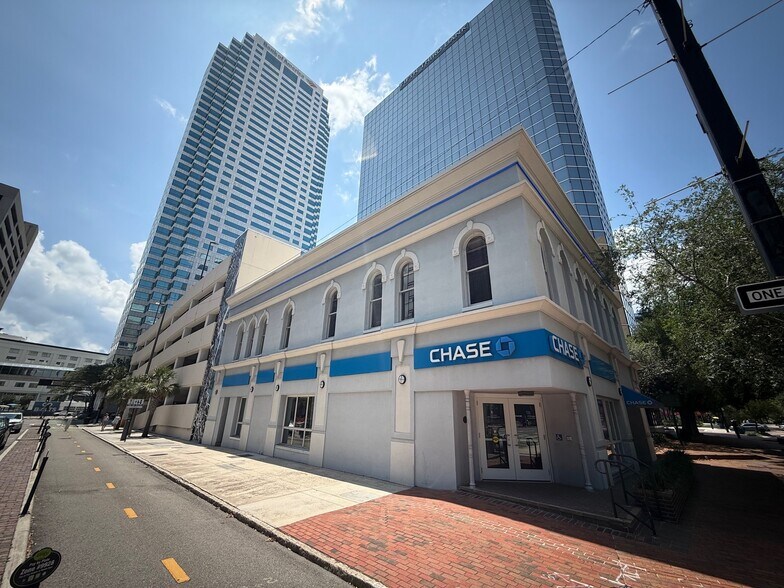 More Photos Of 300 N Franklin St, Tampa Office For Sale