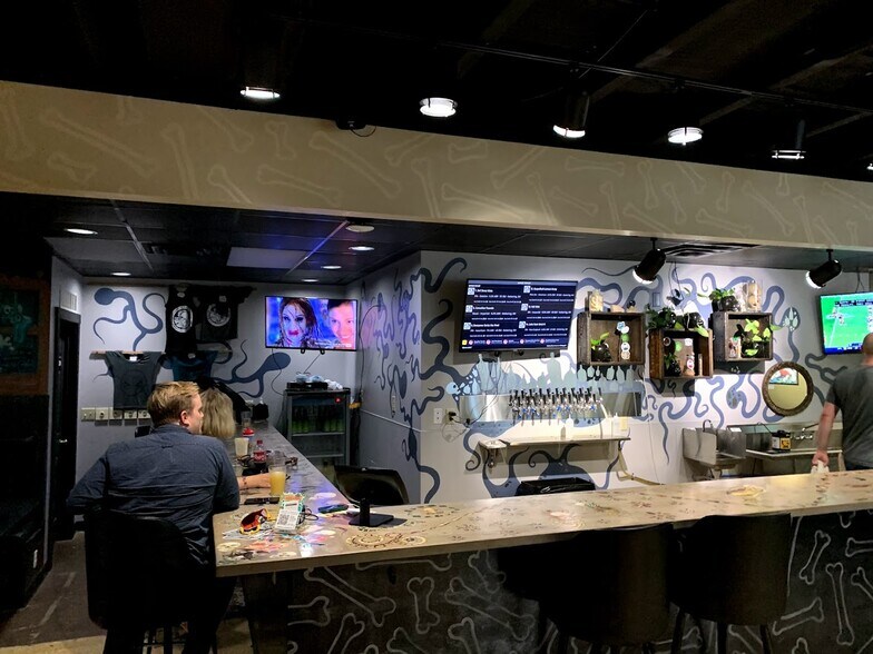 More Photos Of 4716-4736 Wilmington Pike, Dayton Storefront Retail Office For Lease