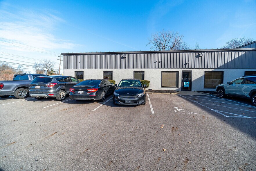 More Photos Of 3657 Trabue Rd, Columbus Warehouse For Sale