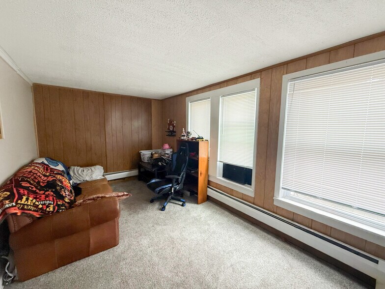 More Photos Of 1990 Ridge Rd, Ontario Storefront Retail Residential For Sale