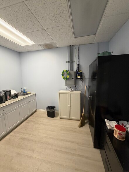 More Photos Of 23832 Rockfield Blvd, Lake Forest Medical For Sale