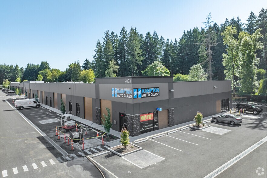 More Photos Of 6923 NW Friberg Strunk St, Camas Unknown For Lease