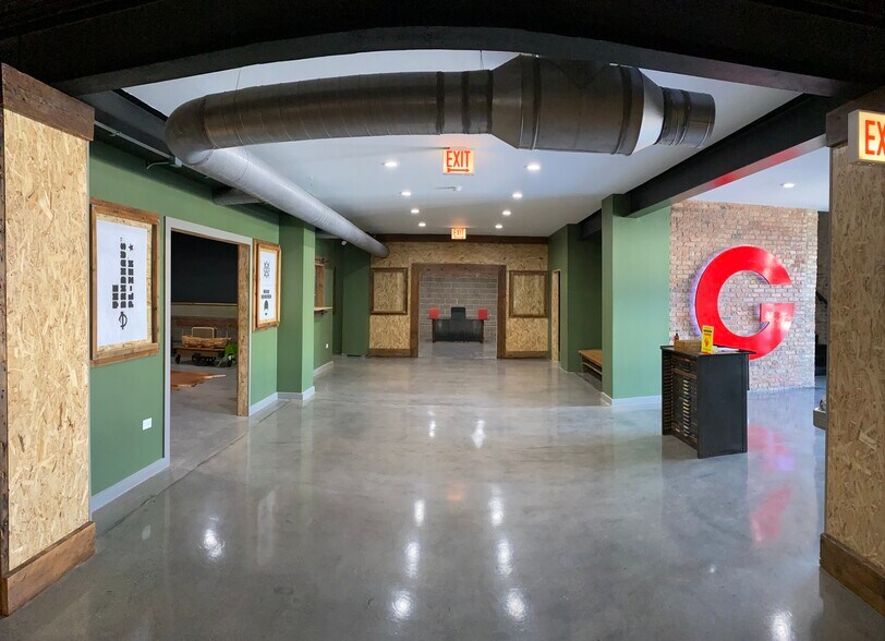 More Photos Of 1727 W 21st St, Chicago Office For Lease