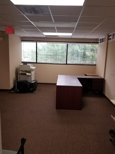 More Photos Of 2201 NE 52nd St, Lighthouse Point Medical For Sale