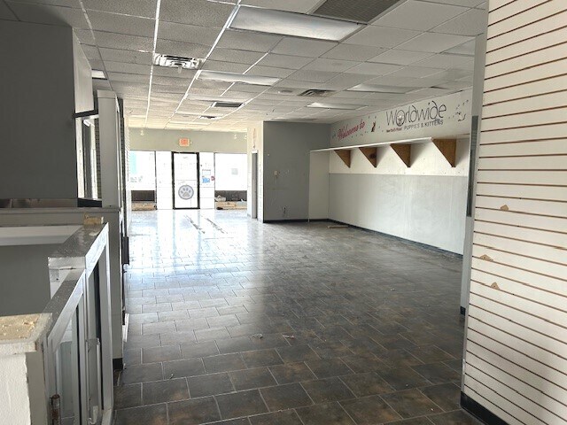 More Photos Of 2560 Sunrise Hwy, Bellmore Storefront For Lease