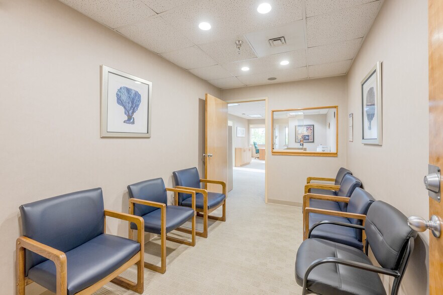 More Photos Of 235 Plain St, Providence Medical For Lease