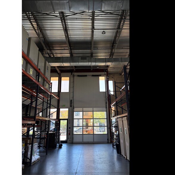 More Photos Of 1215 Pacific Oaks Pl, Escondido Manufacturing For Lease