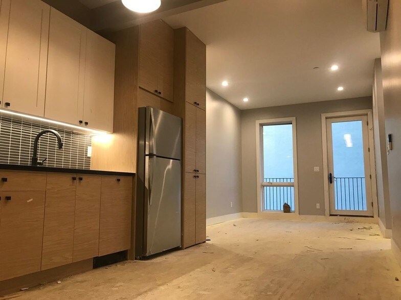 More Photos Of 1191 Broadway, Brooklyn Apartments For Lease