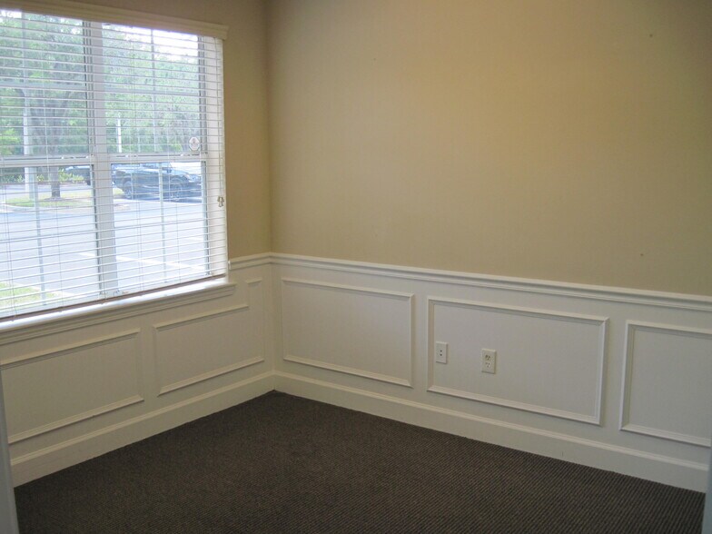 More Photos Of 10365 Hood Rd, Jacksonville Medical For Lease