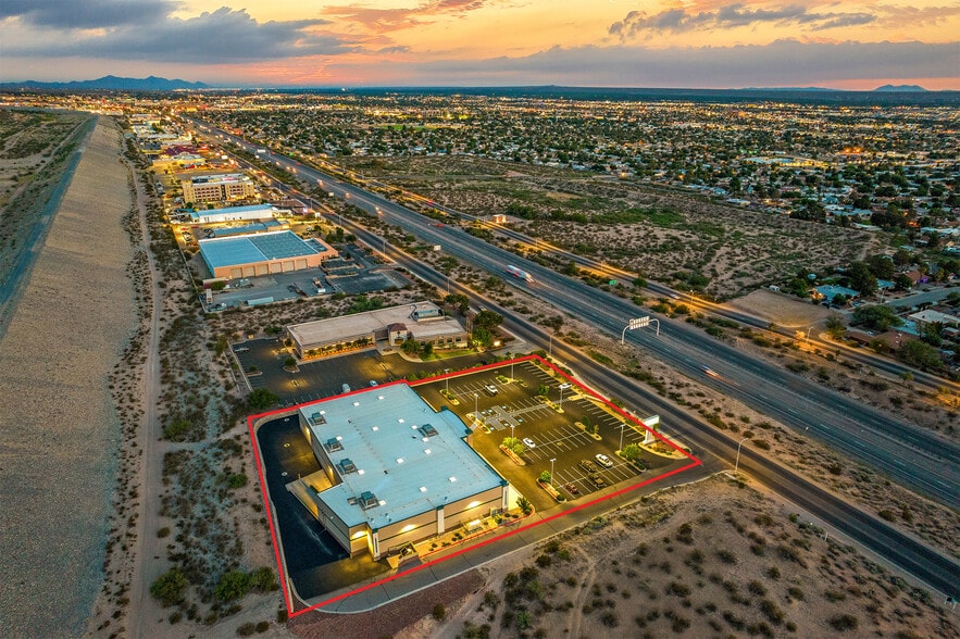 More Photos Of 2230 N Telshor Blvd, Las Cruces Freestanding For Sale
