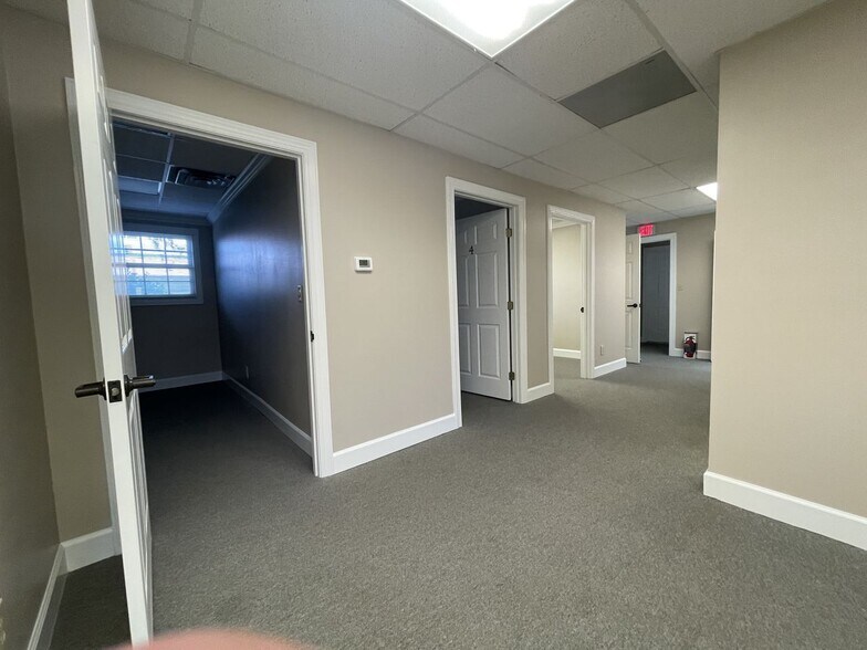 More Photos Of 1369 W Andrew Johnson Hwy, Morristown Medical For Lease