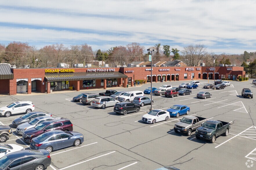 More Photos Of 569-627 Frost Ave, Warrenton Unknown For Lease