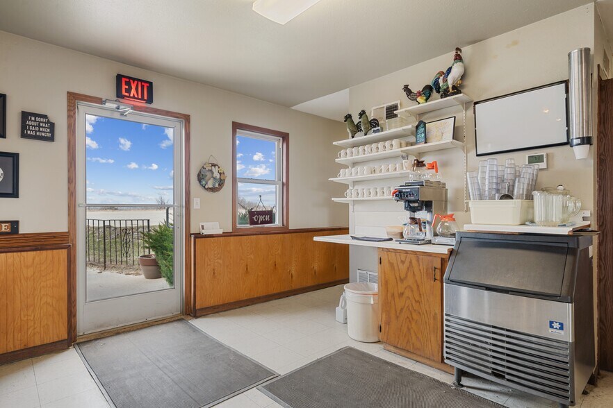 More Photos Of 28534 U.S. 18, Mc Gregor General Retail For Sale