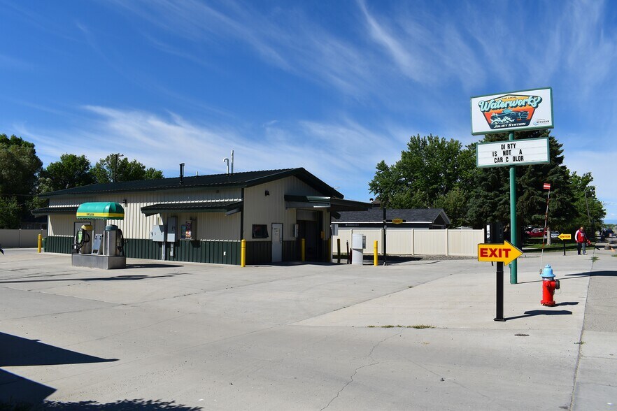 More Photos Of 504 W Front Ave, Joliet Specialty For Sale