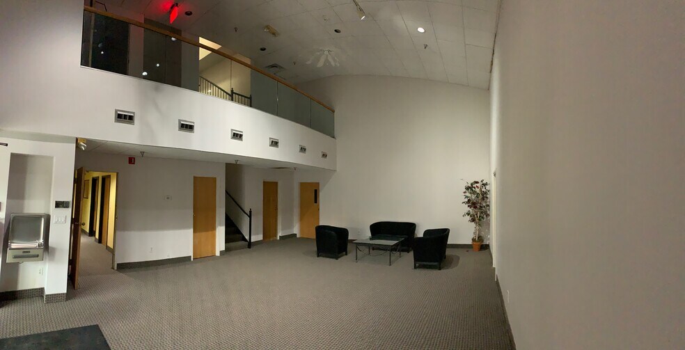 More Photos Of 23330 Commerce Park, Beachwood Office For Lease