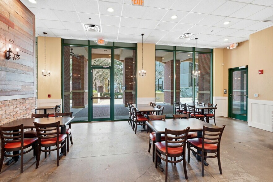 More Photos Of 300 S Duval St, Tallahassee Apartments For Sale