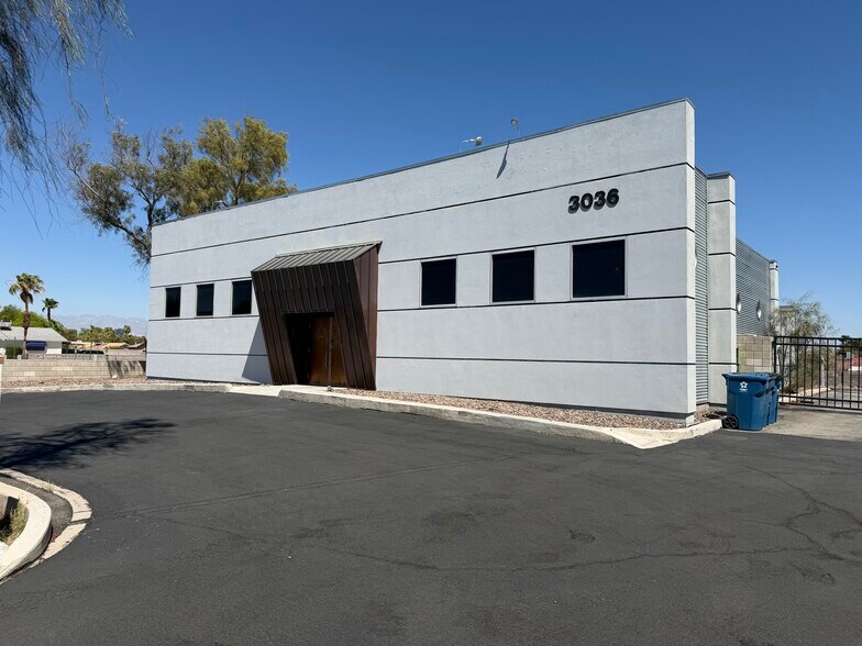 More Photos Of 3036 E Russell Rd, Las Vegas Office For Sale