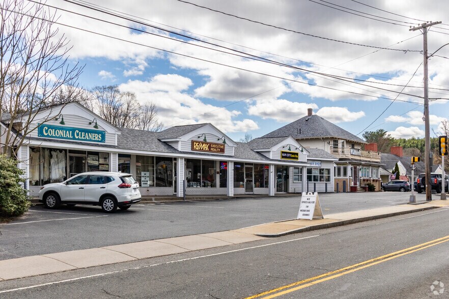 More Photos Of 402-426 Washington St, Holliston Storefront For Lease
