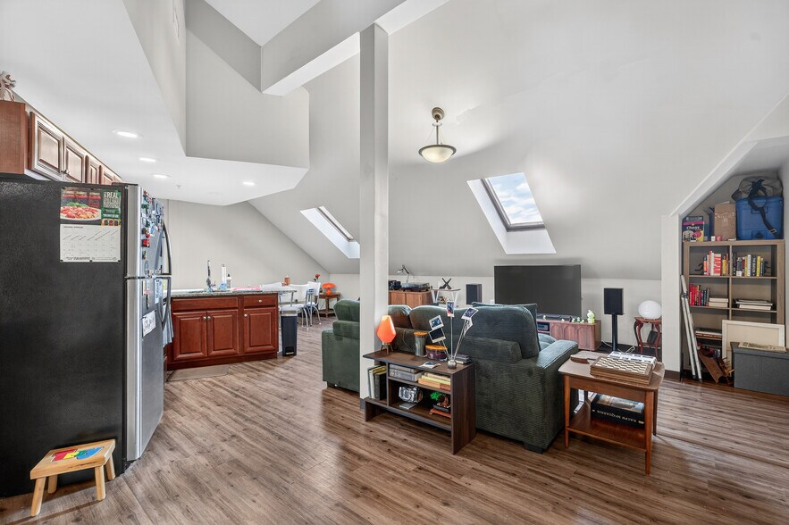 More Photos Of 27 Washington St, Westfield Apartments For Sale