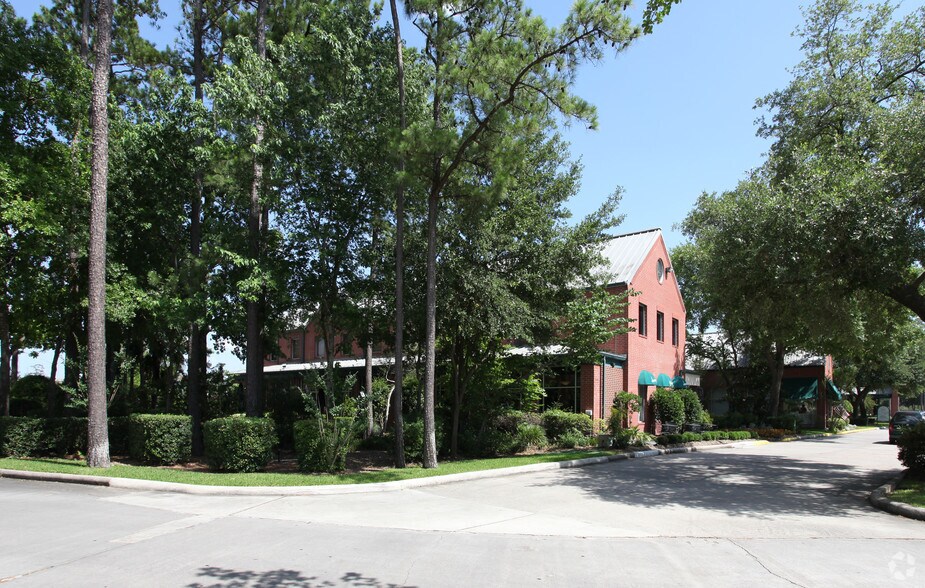 Primary Photo Of 25154 Grogans Park Dr, The Woodlands Freestanding For Lease