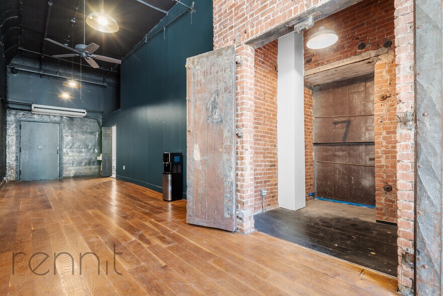 More Photos Of 1093 Putnam Ave, Brooklyn Storefront Retail Residential For Lease