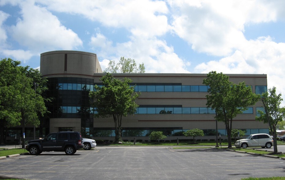 More Photos Of 303 Corporate Center Dr, Vandalia Office For Lease
