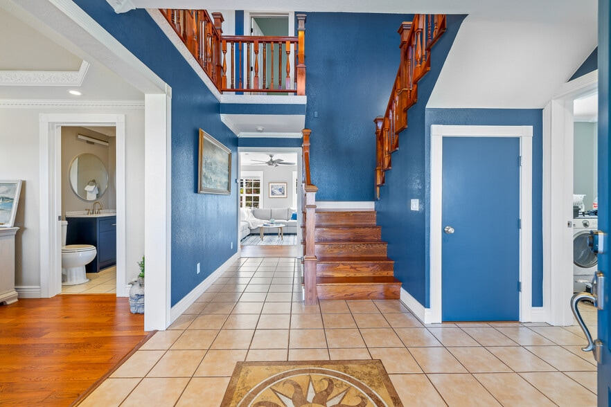 More Photos Of 19351 Del Mar Dr, Fort Bragg Specialty For Sale