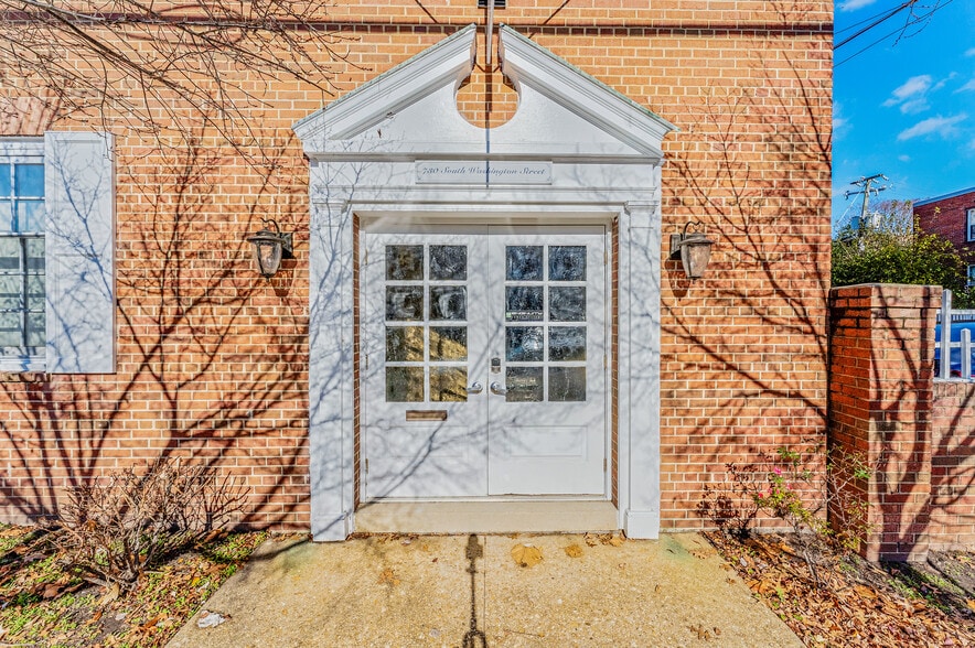 More Photos Of 728 S Washington St, Alexandria Office For Lease