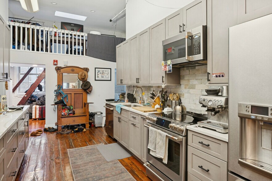 More Photos Of 215 Church St, Philadelphia Office Residential For Lease