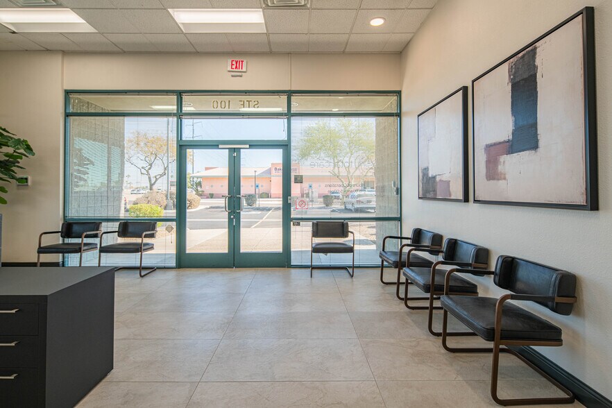 More Photos Of 12515 W Bell Rd, Surprise Office For Lease