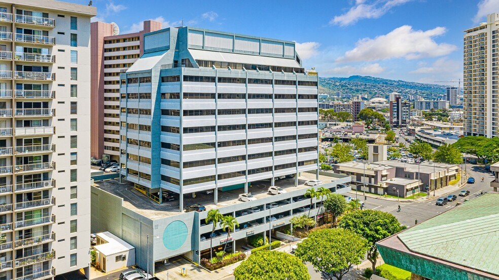 More Photos Of 1580 Makaloa St, Honolulu Office For Lease
