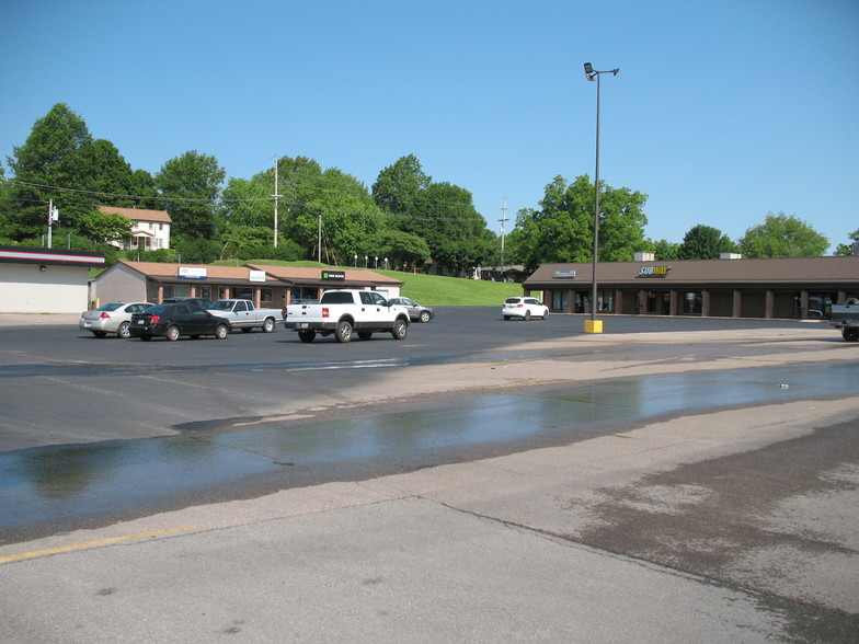 Primary Photo Of 2100-2114 Main St, Scott City General Retail For Lease