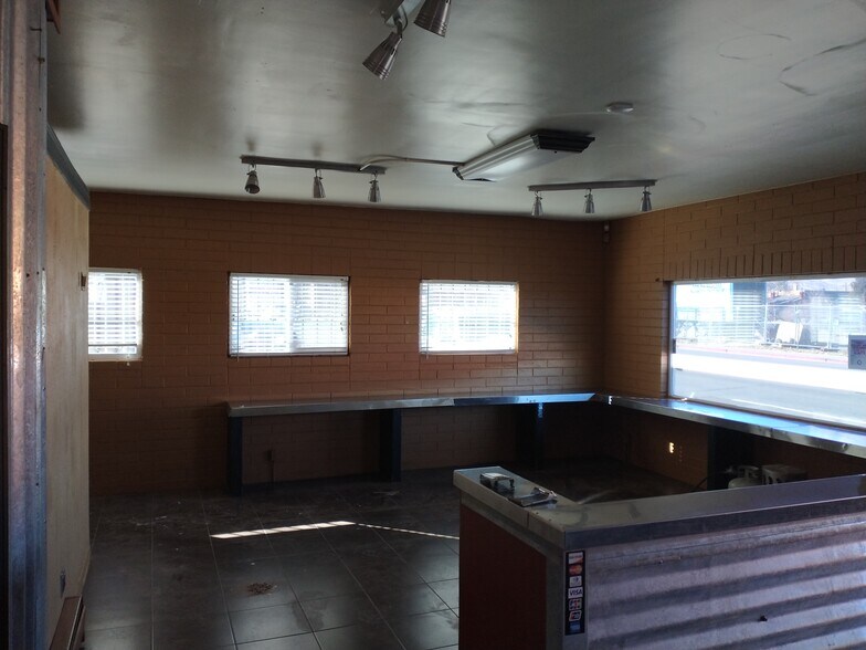 More Photos Of 620 Ryland St, Reno Storefront Retail Residential For Lease
