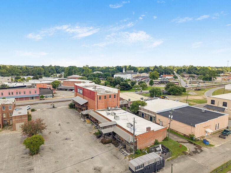More Photos Of 220 Saint Joseph Ave, Brewton Lodge Meeting Hall For Sale