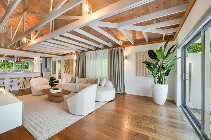 More Photos Of 5910 N Bayshore Dr, Miami Specialty For Sale