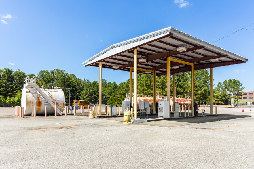 More Photos Of 2800 Grays Creek Dr., Arlington Warehouse For Lease